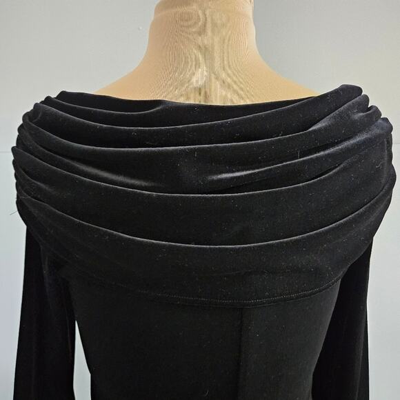 Xscape by Joanna Chen Black Crushed Velvet Rhinestone Brooch Dressy Top Small - Picture 8 of 15